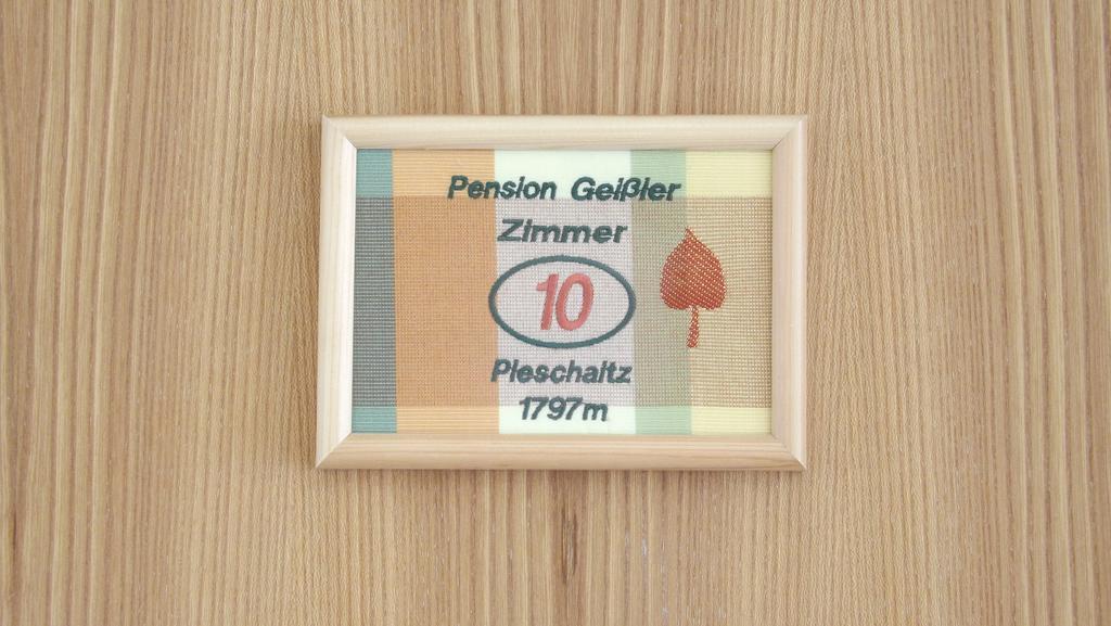 Pension Geissler-Reicher Oberwoelz Stadt Екстериор снимка
